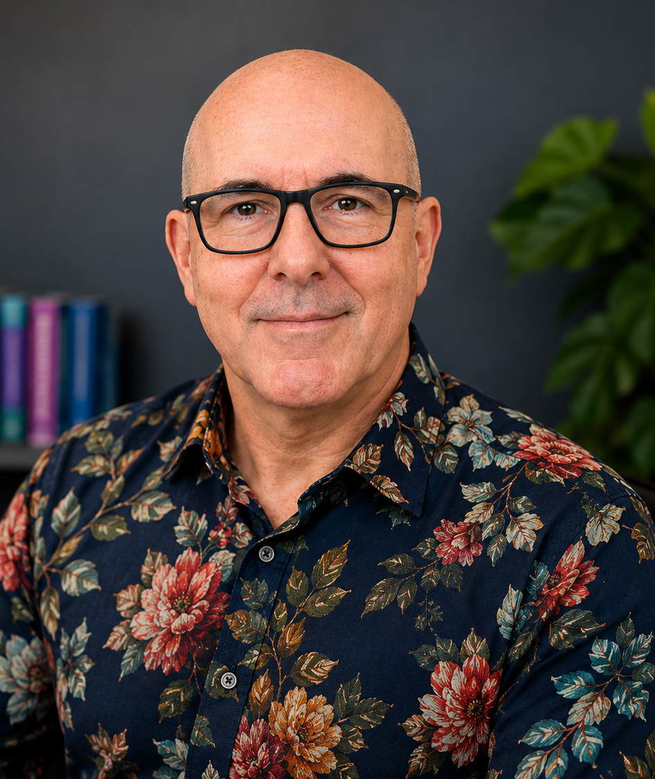Professional portrait of David Hennessy, AHPRA-endorsed Clinical Psychologist, at Hennessy Clinical Psychology.